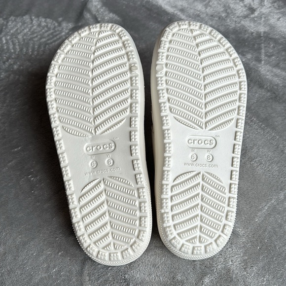 Christmas Croc Sandals🎄 - Picture 3 of 3